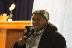 2023-11-18-Veillee-et-procession-Journee-des-Pauvres-a-Banneux-106