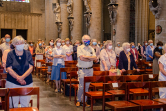 ChrismamiscHellenMardaga4-1-van-1