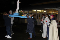 2021-11-13-Journee-des-Pauvres-Banneux-99-Veillee-et-flambeaux