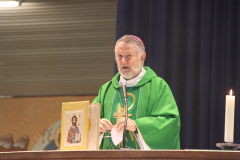 2021-11-14-Journee-des-Pauvres-Banneux-Messe-Mgr-Kockerols-28