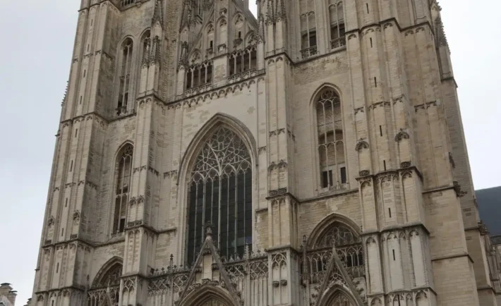 13 juin | Conférence "La cathédrale, un bâtiment religieux et politique ?"